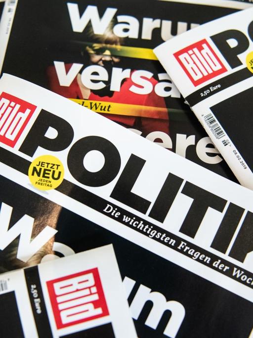 Mehrere Ausgaben des neuen Magazins "Bild Politik".