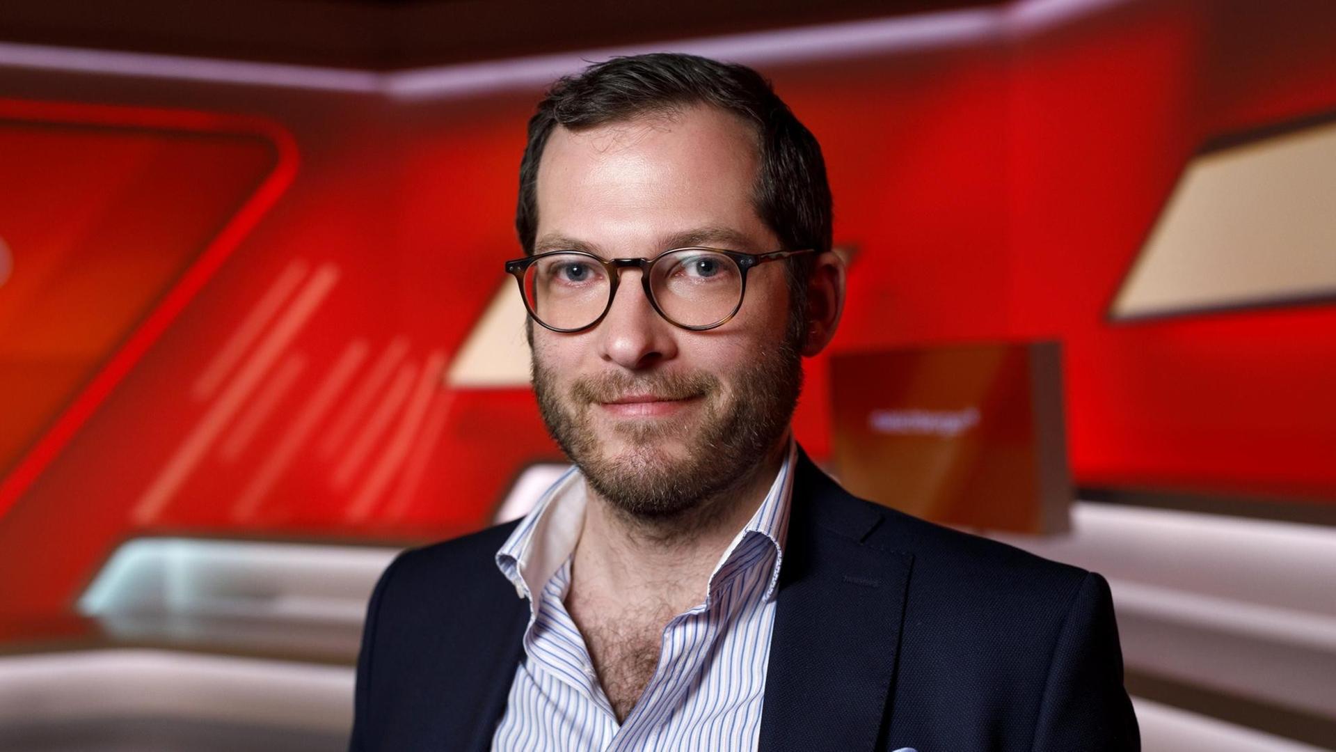 Julian Reichelt in der ARD-Talkshow 'Maischberger' im WDR Studio BS 3. Köln, 07.11.2018 Julian Reichelt in der ARD-Talkshow 'Maischberger' im WDR Studio BS 3. Köln, 07.11.2018