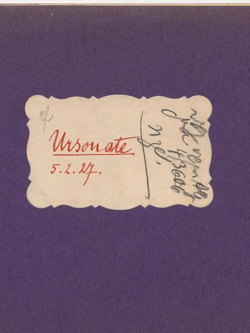 Ein violettes altes Heft mit der handschriftlichen Beschriftung: Ursonate, 5.2.1927