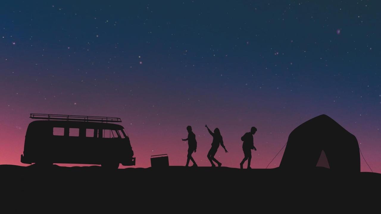 Ein VW, ein Zelt und tanzende Menschen vor einer Abendkulisse. Ein VW, ein Zelt und tanzende Menschen vor einer Abendkulisse.