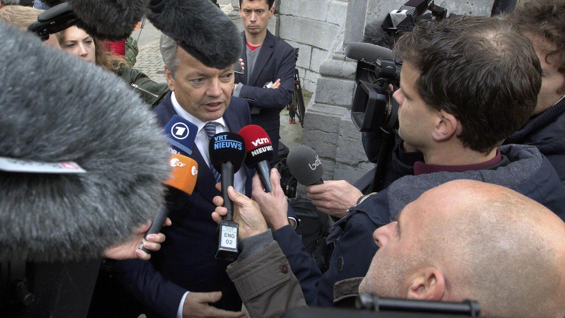Der belgische Außenminister Didier Reynders vor einem Treffen zum Ceta-Freihandelsabkommen. Der belgische Außenminister Didier Reynders vor einem Treffen zum Ceta-Freihandelsabkommen.