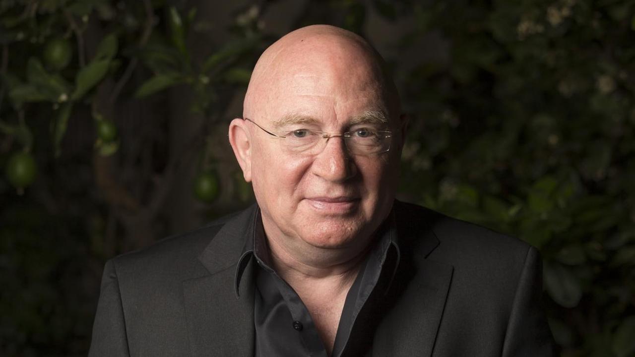 Carlo Strenger, in der Schweiz geboren und aufgewachsen, ist Professor der Psychologie an der Universität Tel Aviv. Er hat zahlreiche Bücher veröffentlicht und schreibt regelmäßig für den britischen Guardian und Israels führende liberale Zeitung Haaretz. Carlo Strenger, in der Schweiz geboren und aufgewachsen, ist Professor der Psychologie an der Universität Tel Aviv. Er hat zahlreiche Bücher veröffentlicht und schreibt regelmäßig für den britischen Guardian und Israels führende liberale Zeitung Haaretz.