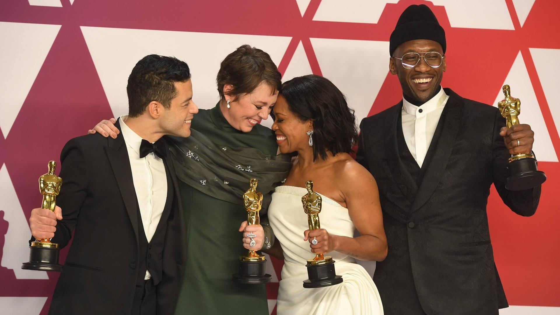 Rami Malek, Olivia Coleman, Regina King und Mahershala Ali bei der 91. Oscar Verleihung in Los Angeles Rami Malek, Olivia Coleman, Regina King und Mahershala Ali bei der 91. Oscar Verleihung in Los Angeles