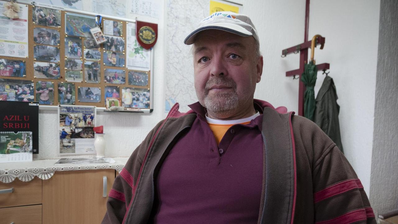 Tibor Vargas, evangelischer Pfarrer und Helfer, in seinem Büro in Subotica. Tibor Vargas, evangelischer Pfarrer und Helfer, in seinem Büro in Subotica.