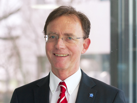 Gerd Landsberg, Hauptgeschäftsführer des Deutschen Städte- und Gemeindebundes. Gerd Landsberg, Hauptgeschäftsführer des Deutschen Städte- und Gemeindebundes.