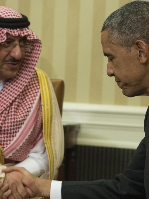 US-Präsident Barack Obama beim Empfang des saudischen Kronprinzen Mohammed Bin Nayef im Weißen Haus.