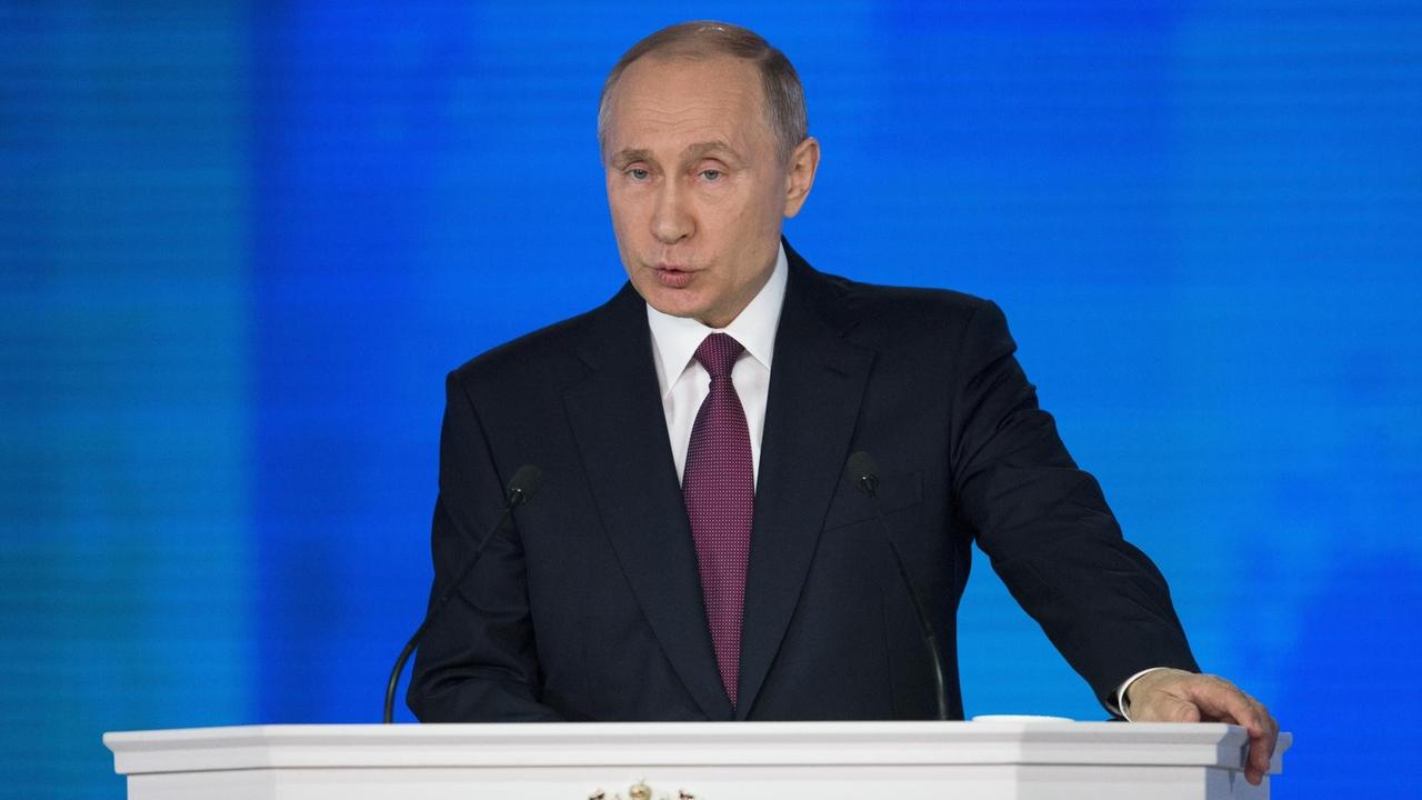 Der russische Präsident Wladimir Putin bei seiner Rede an die Nation Der russische Präsident Wladimir Putin bei seiner Rede an die Nation