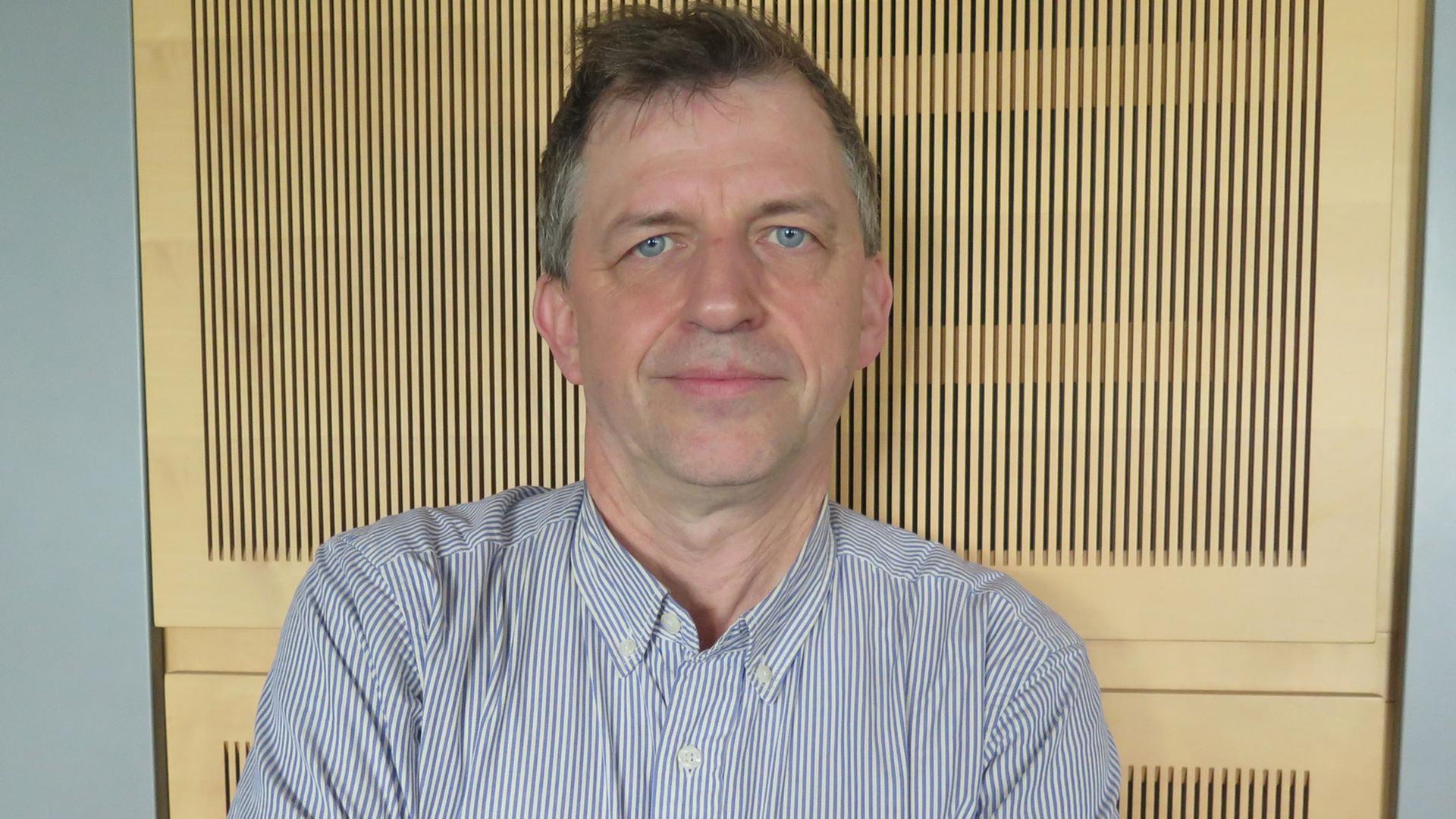 Der Künstler und Musiker Wolfgang Müller Der Künstler und Musiker Wolfgang Müller