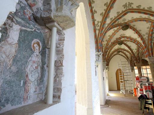 Eine freigelegte Freske im alten Burgkloster in Lübeck, das in das zukünftige Europäische Hansemuseum integriert ist.