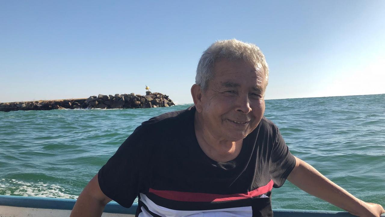 Dr. Ahmed Younis auf einem Boot im Gazastreifen auf dem Meer Dr. Ahmed Younis auf einem Boot im Gazastreifen auf dem Meer