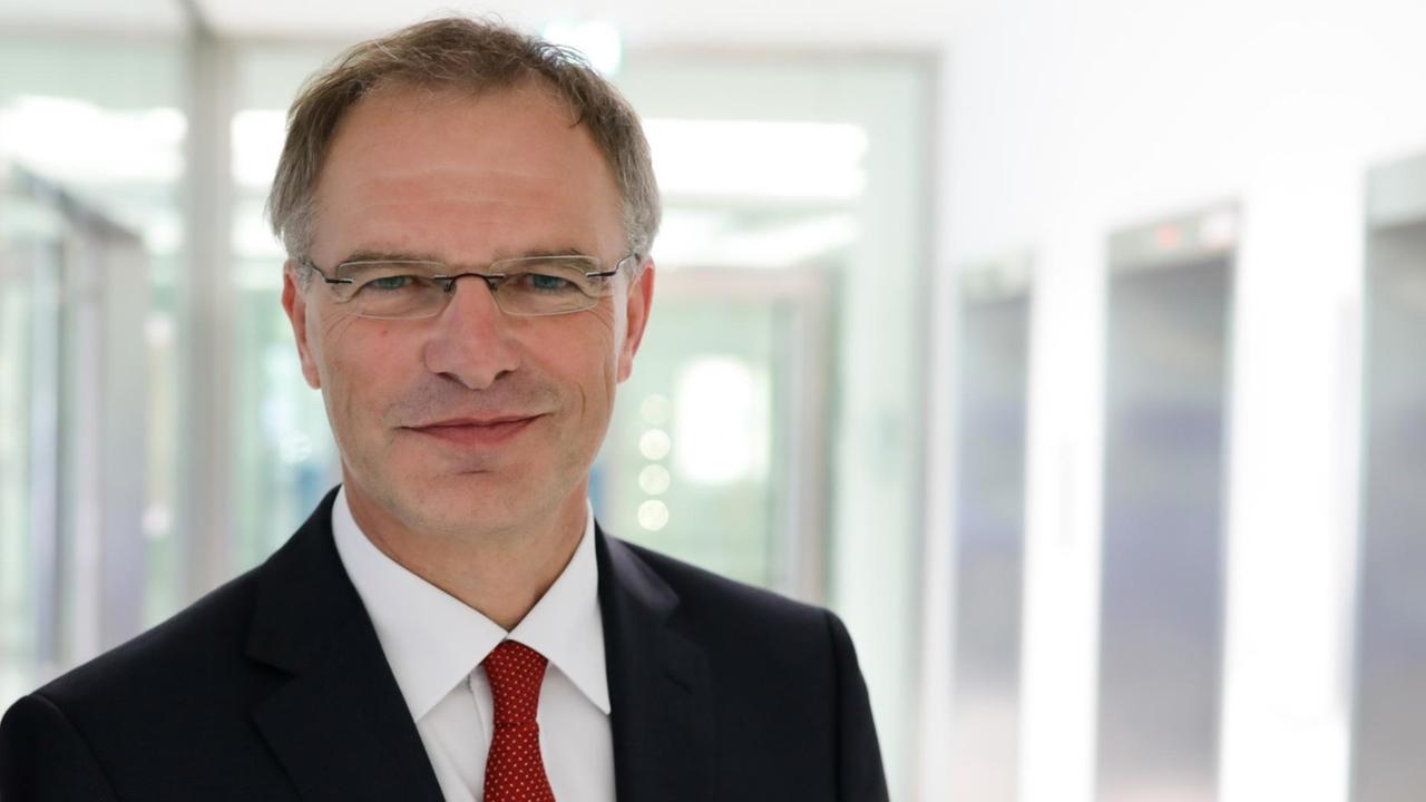 Stefan Raue, der neue Intendant des Deutschlandradios. Stefan Raue, der neue Intendant des Deutschlandradios.
