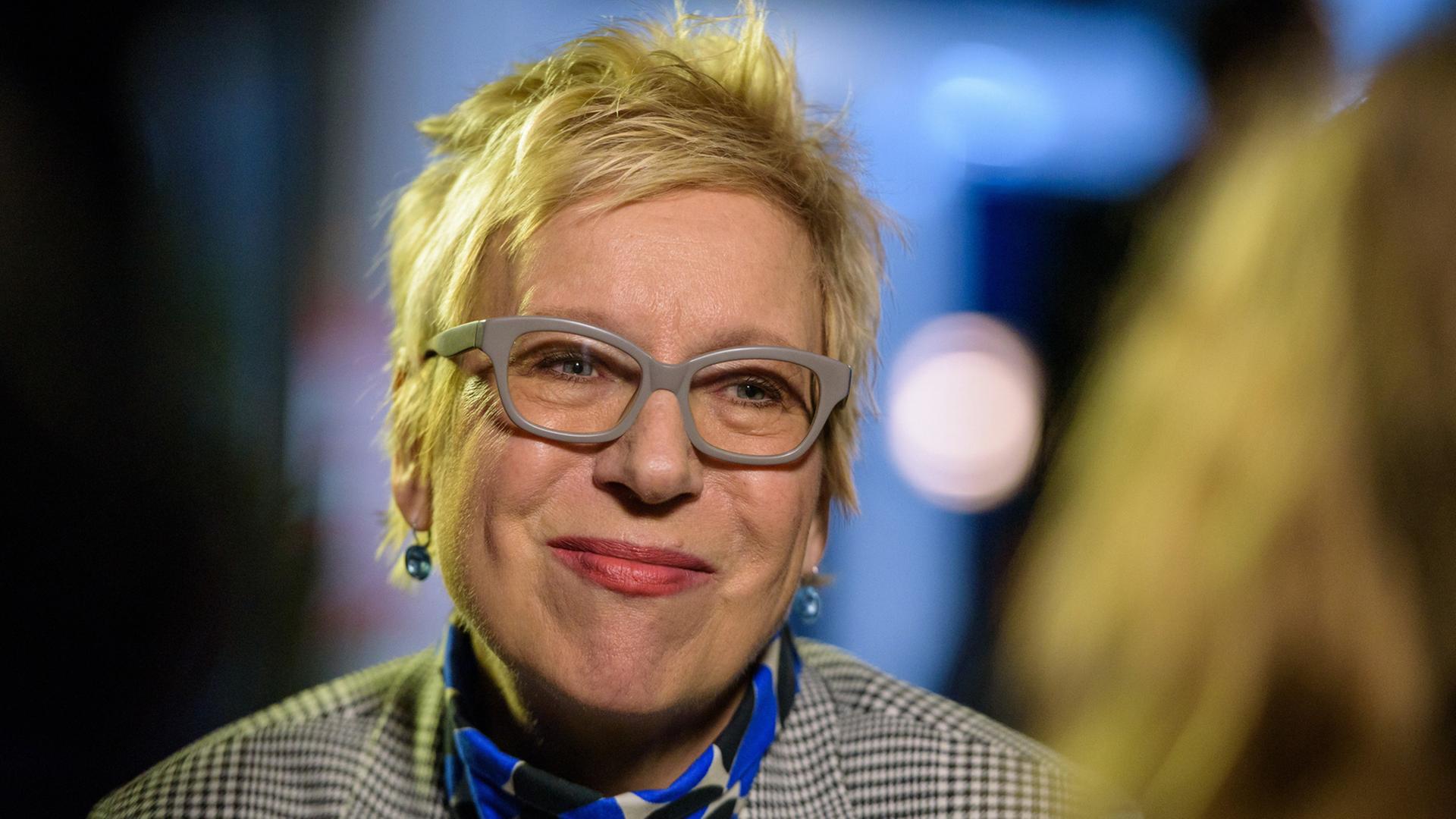 Doris Dörrie vor der Eröffnung des 39. Filmfestival Max Ophüls Preis, im Cinestar Kino in Saarbrücken Doris Dörrie vor der Eröffnung des 39. Filmfestival Max Ophüls Preis, im Cinestar Kino in Saarbrücken