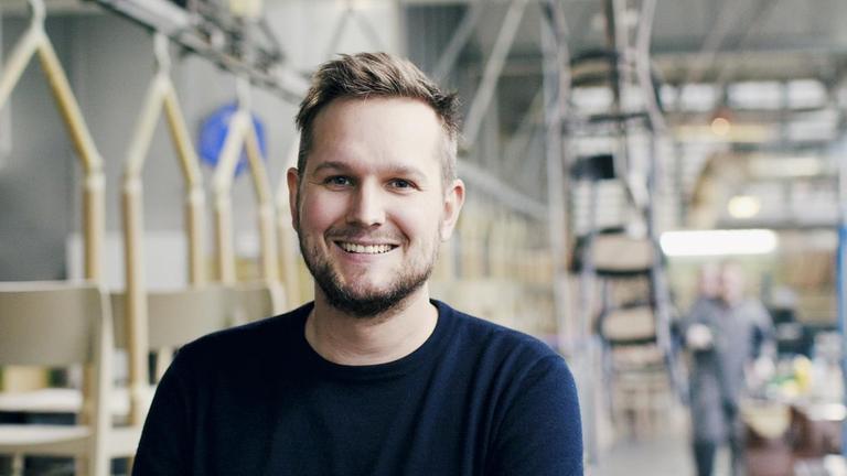 Porträt vom Designer Sebastian Herkner. Porträt vom Designer Sebastian Herkner.