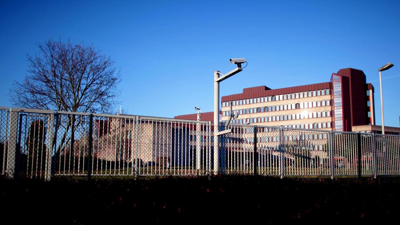 Das Bundesamt für Verfassungsschutz in Köln. Das Bundesamt für Verfassungsschutz in Köln.