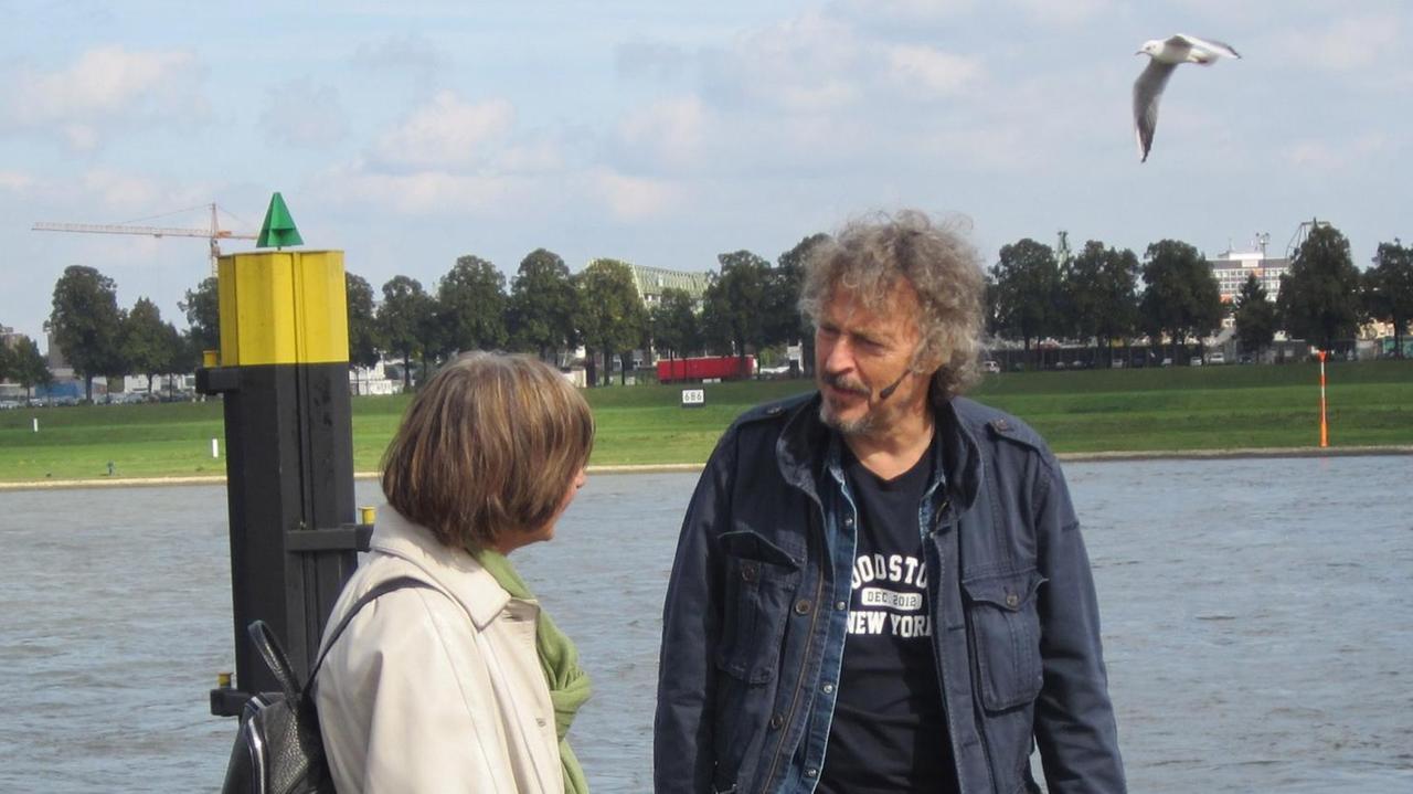 Am Rhein: Wolfgang Niedecken und Renate Schönfelder Am Rhein: Wolfgang Niedecken und Renate Schönfelder