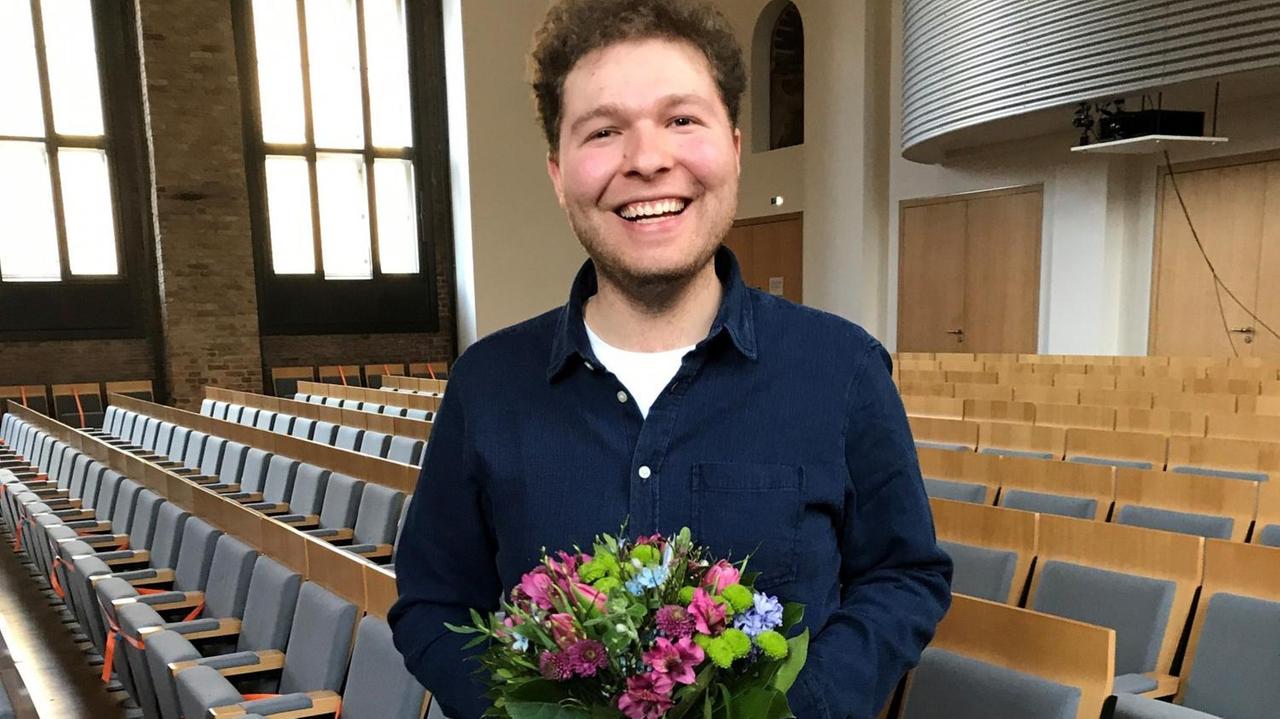 Leider liegt für dieses Bild keine Bildbeschreibung vor Leider liegt für dieses Bild keine Bildbeschreibung vor