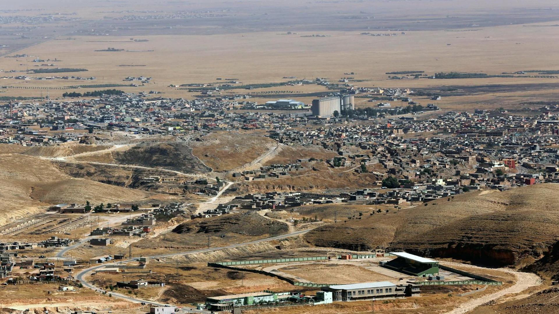 Die nordirakische Stadt Sindschar ist unter Kontrolle der Terrormiliz IS. Die nordirakische Stadt Sindschar ist unter Kontrolle der Terrormiliz IS.