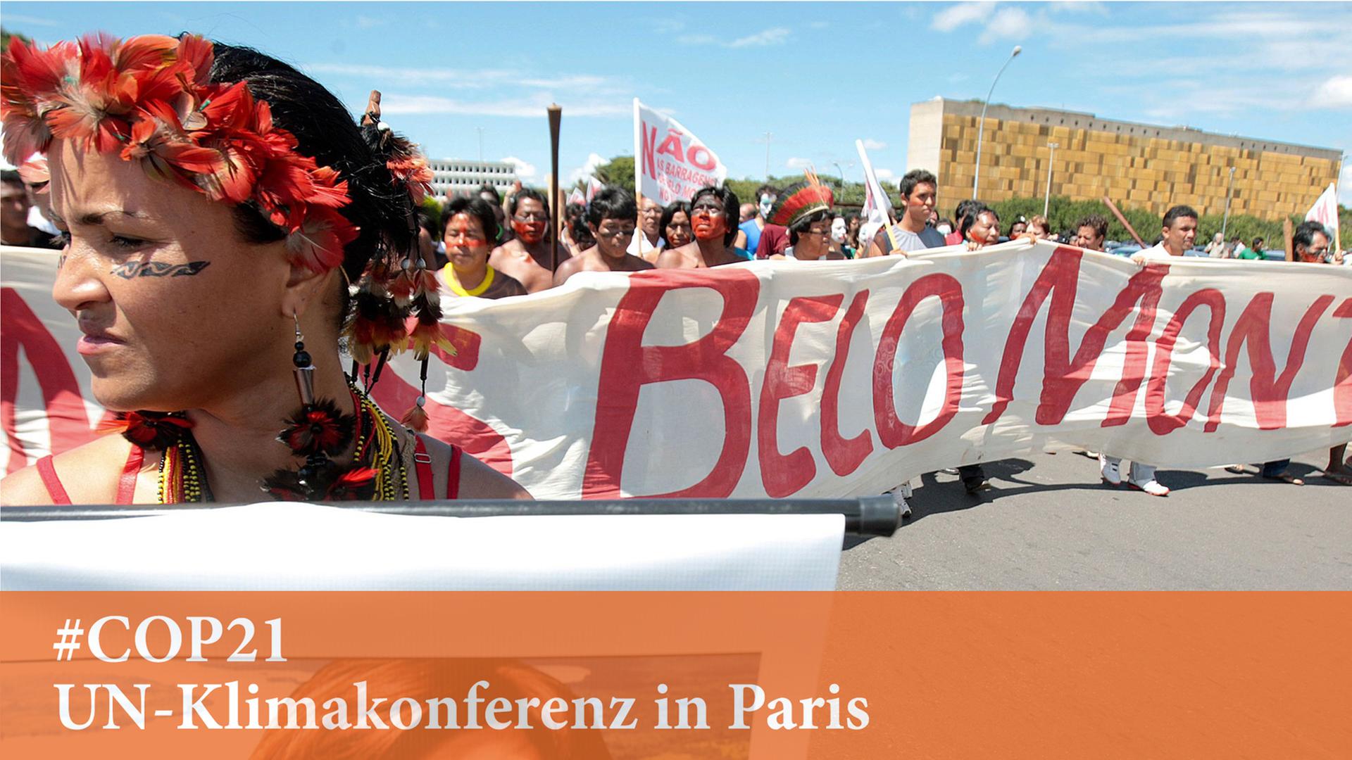 Menschen protestieren am 8.2.2011 gegen das Staudamm-Projekt Belo Monte am Rio Xingu in Brasilien Menschen protestieren am 8.2.2011 gegen das Staudamm-Projekt Belo Monte am Rio Xingu in Brasilien