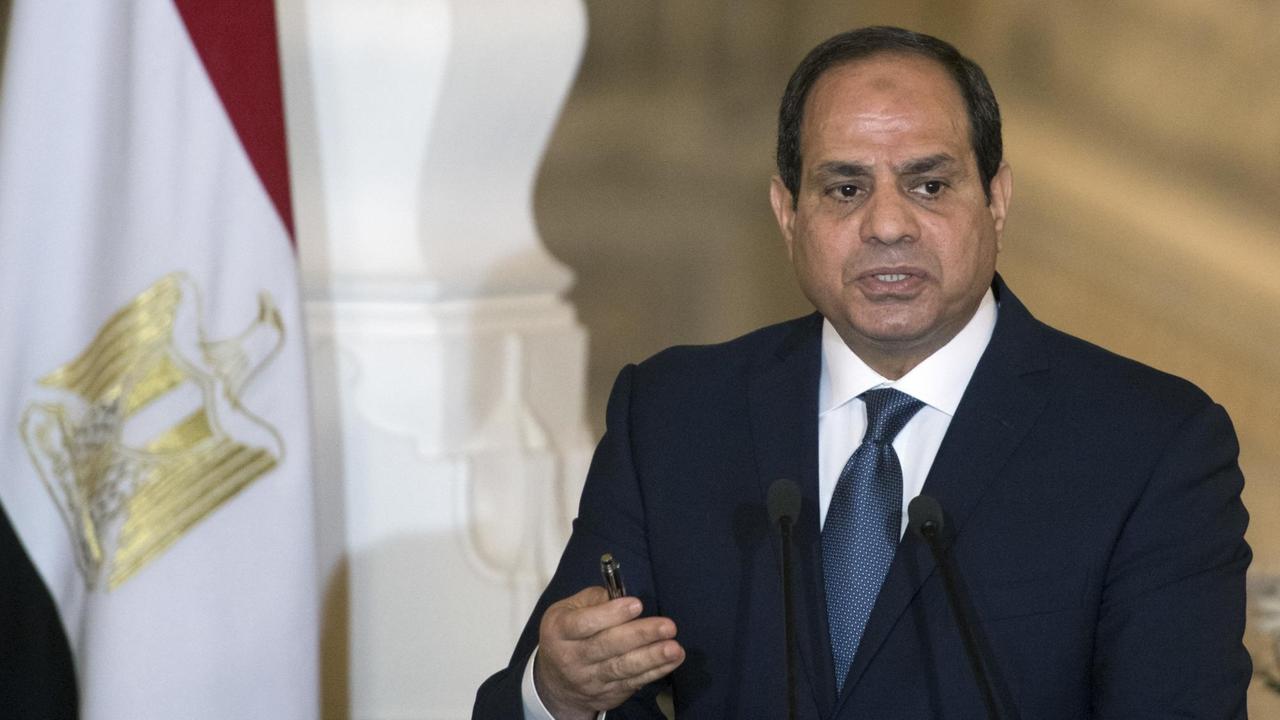 Der Präsident der Arabischen Republik Ägypten, Abdelfattah Al-Sisi, spricht am 02.03.2017 im Ittihadiya-Palast in Kairo (Ägypten) während einer gemeinsamen Pressekonferenz mit Bundeskanzlerin Merkel. Foto: Soeren Stache/dpa | Verwendung weltweit Der Präsident der Arabischen Republik Ägypten, Abdelfattah Al-Sisi, spricht am 02.03.2017 im Ittihadiya-Palast in Kairo (Ägypten) während einer gemeinsamen Pressekonferenz mit Bundeskanzlerin Merkel. Foto: Soeren Stache/dpa | Verwendung weltweit