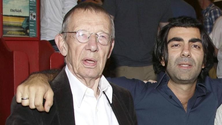 Hark Bohm, Fatih Akin und Lars Hubrich bei der Premiere des Kinofilms Tschick im Abaton Kino in Hamburg. Hark Bohm, Fatih Akin und Lars Hubrich bei der Premiere des Kinofilms Tschick im Abaton Kino in Hamburg.