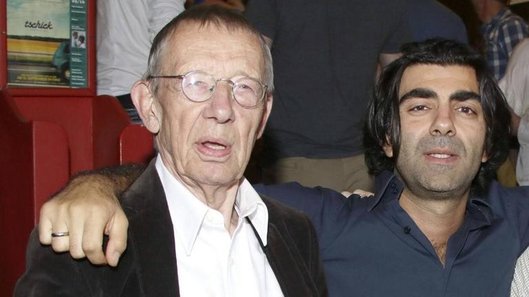Hark Bohm, Fatih Akin und Lars Hubrich bei der Premiere des Kinofilms Tschick im Abaton Kino in Hamburg. Hark Bohm, Fatih Akin und Lars Hubrich bei der Premiere des Kinofilms Tschick im Abaton Kino in Hamburg.
