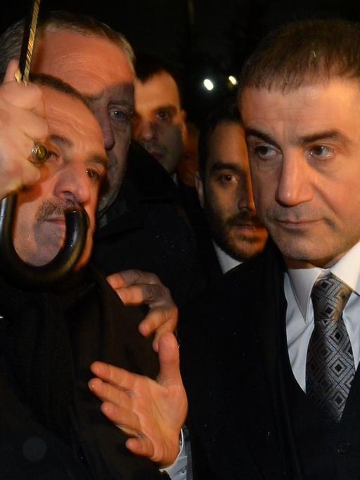 Sedat Peker bei seiner Entlassung 2014 aus dem Silivri-Gefängnis in Istanbul.