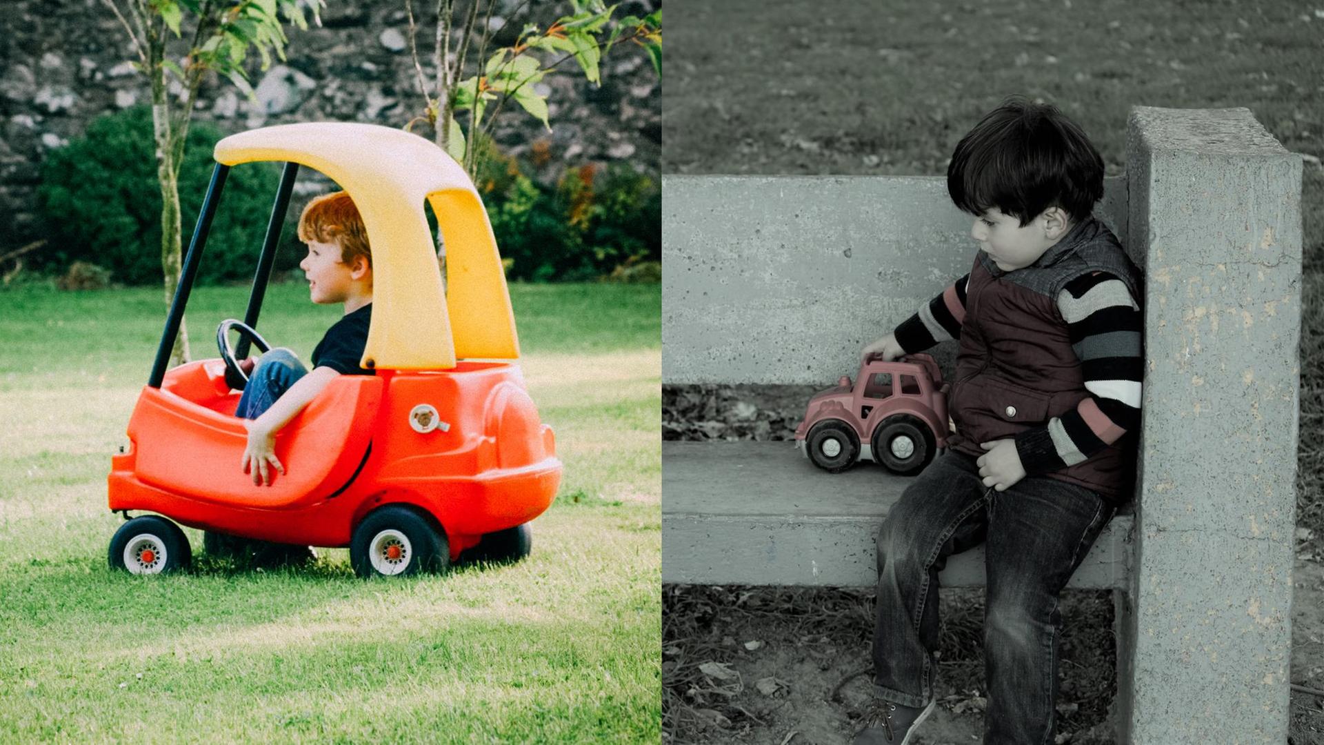 Ein kleiner Junge in einem großen Spielzeugauto in einem Garten. Daneben ein anderer kleiner Junge mit einem kleinen Spielzeugauto auf einer Betonbank. Ein kleiner Junge in einem großen Spielzeugauto in einem Garten. Daneben ein anderer kleiner Junge mit einem kleinen Spielzeugauto auf einer Betonbank.