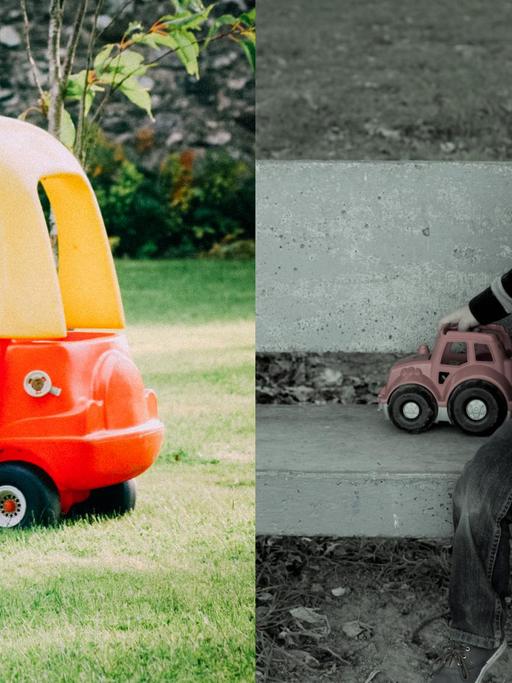Ein kleiner Junge in einem großen Spielzeugauto in einem Garten. Daneben ein anderer kleiner Junge mit einem kleinen Spielzeugauto auf einer Betonbank.