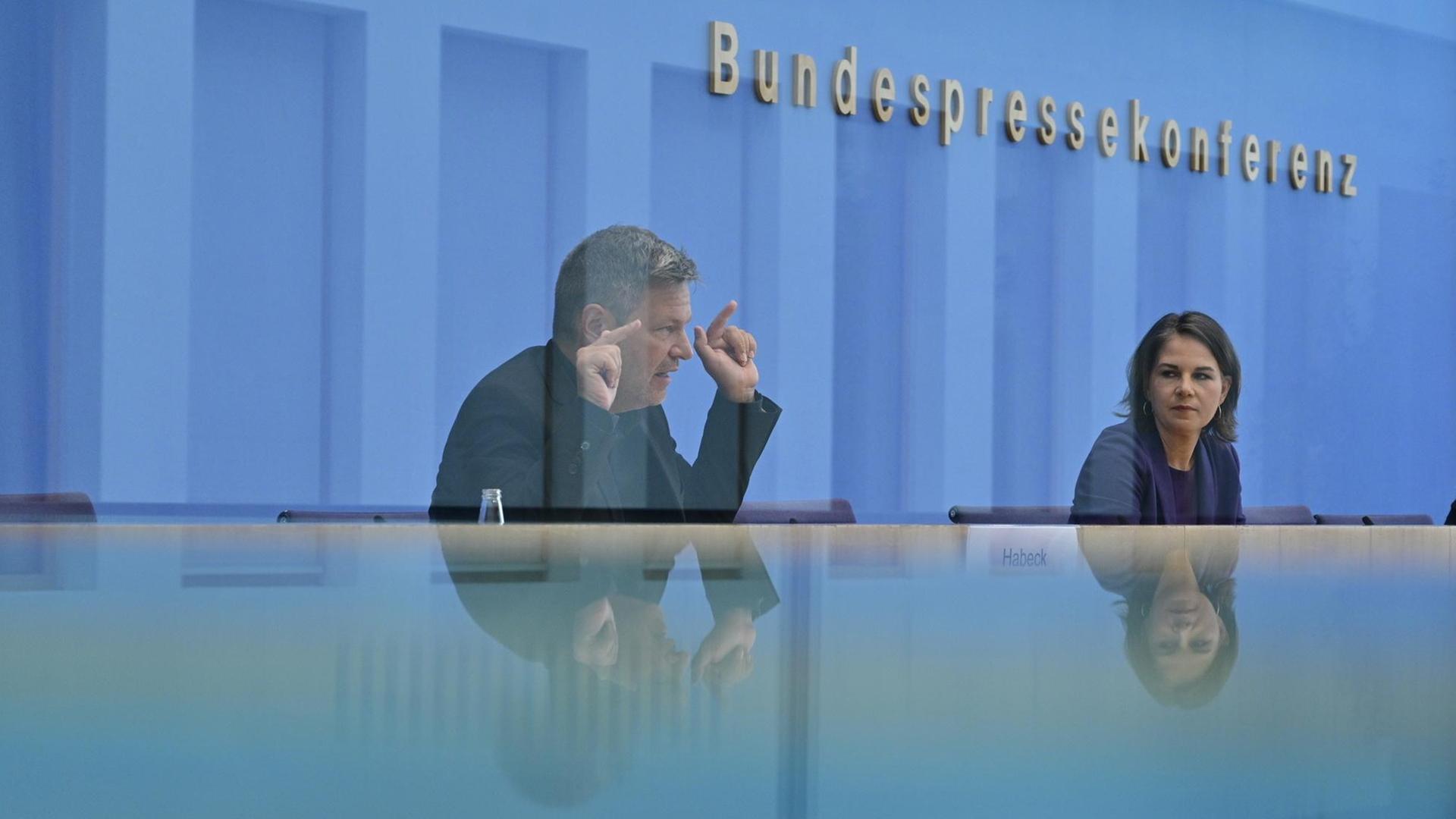 Das Grünen-Duo Annalena Baerbock und Robert Habeck.