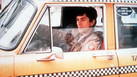 Der US-Schauspieler Robert de Niro als Travis Bickle im Film "Taxi Driver" von Martin Scorsese aus dem Jahr 1976