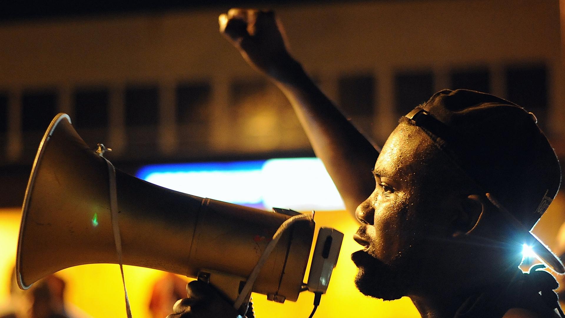 Ein Demonstrant in Ferguson Ein Demonstrant in Ferguson