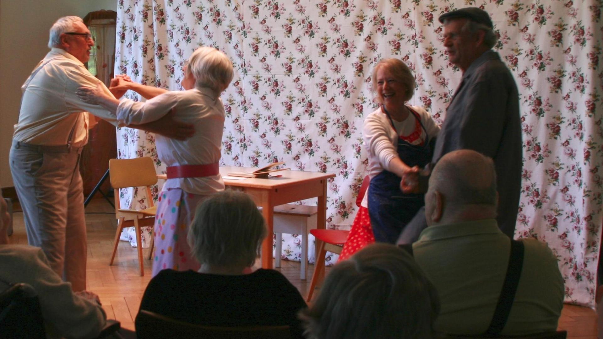 Theateraufführung des Theaters Demenzionen Theateraufführung des Theaters Demenzionen