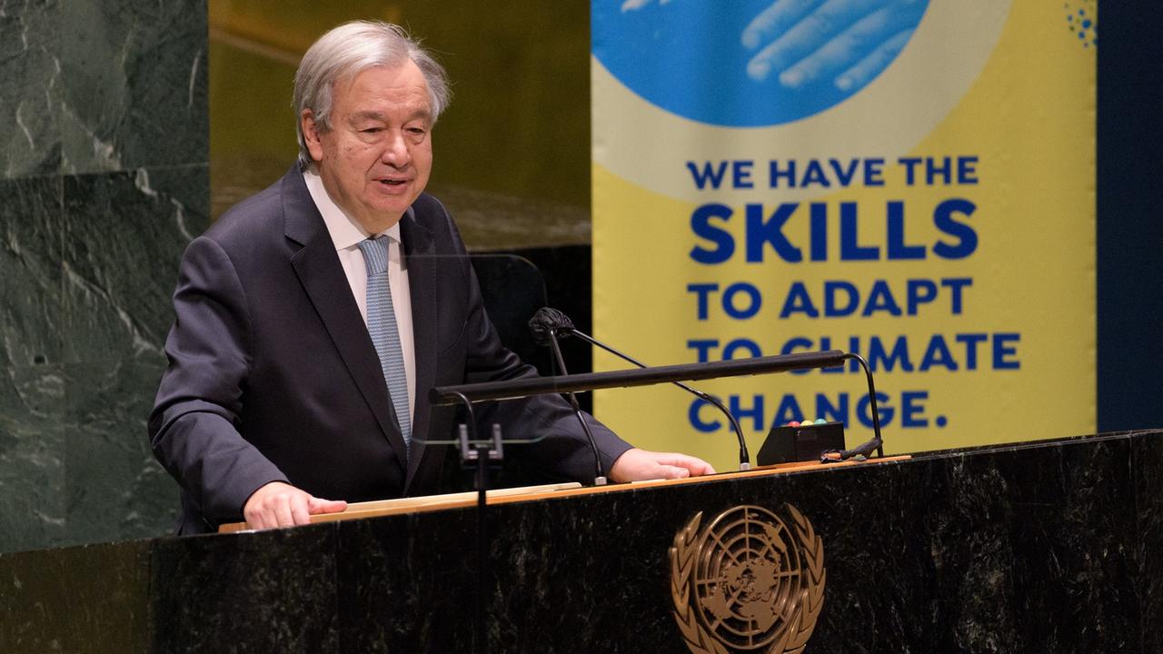 UN-Generalsekretär Antonio Guterres bei einer Versammlung zur Klimapolitik im UN-Hauptquartier in New York im Oktober 2021 
