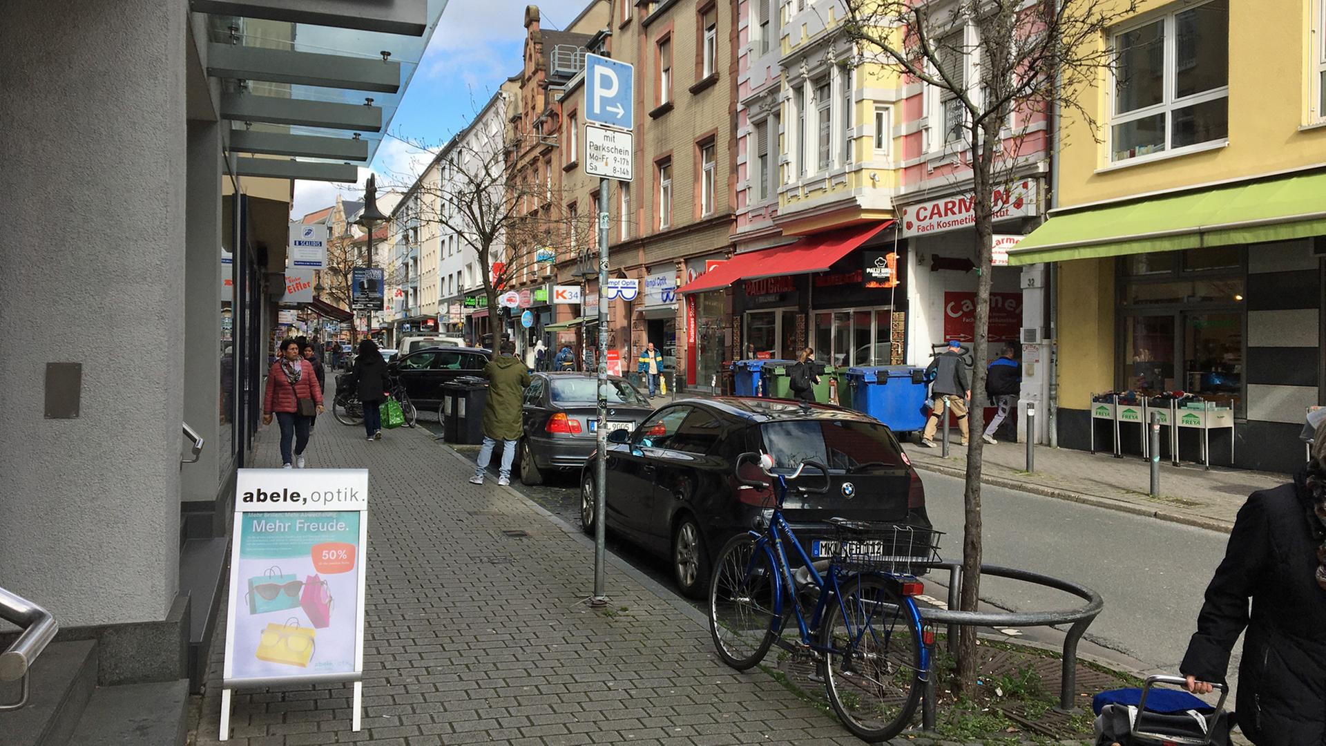 Die Leipziger Straße in Frankfurt-Bockenheim hat Läden aller Art und schöne Hinterhöfe zu bieten.