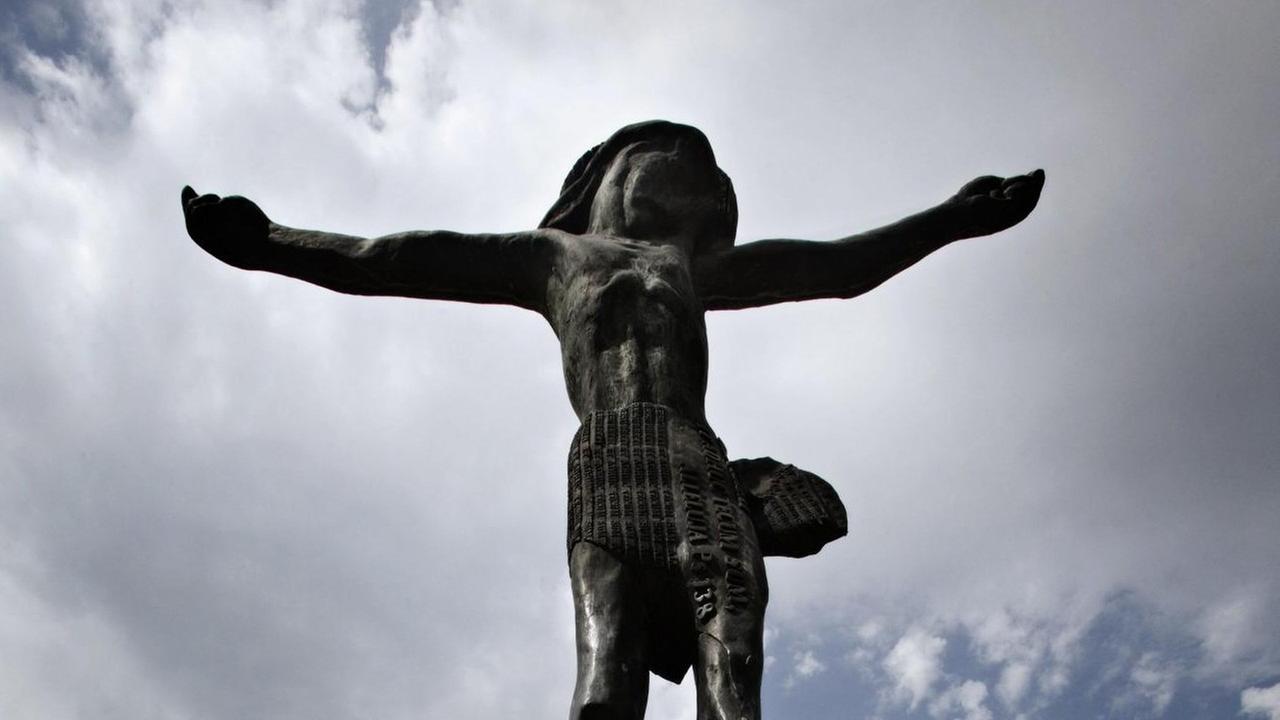 Bronzestatur des Auferstandenen Christus in Medjugorje in Bosnien-Herzegowina.
Bronzestatur des Auferstandenen Christus in Medjugorje in Bosnien-Herzegowina.
