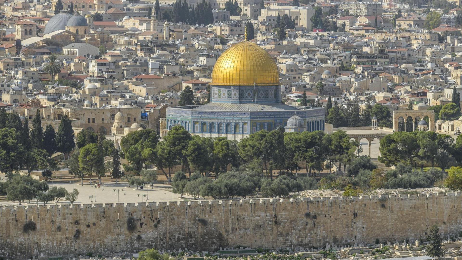 Blick auf den Tempelberg mit Felsendom in Jerusalem. Foto: picture alliance Blick auf den Tempelberg mit Felsendom in Jerusalem. Foto: picture alliance