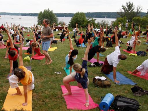 Auch in Deutschland längst ein Massen-Trend: Yoga