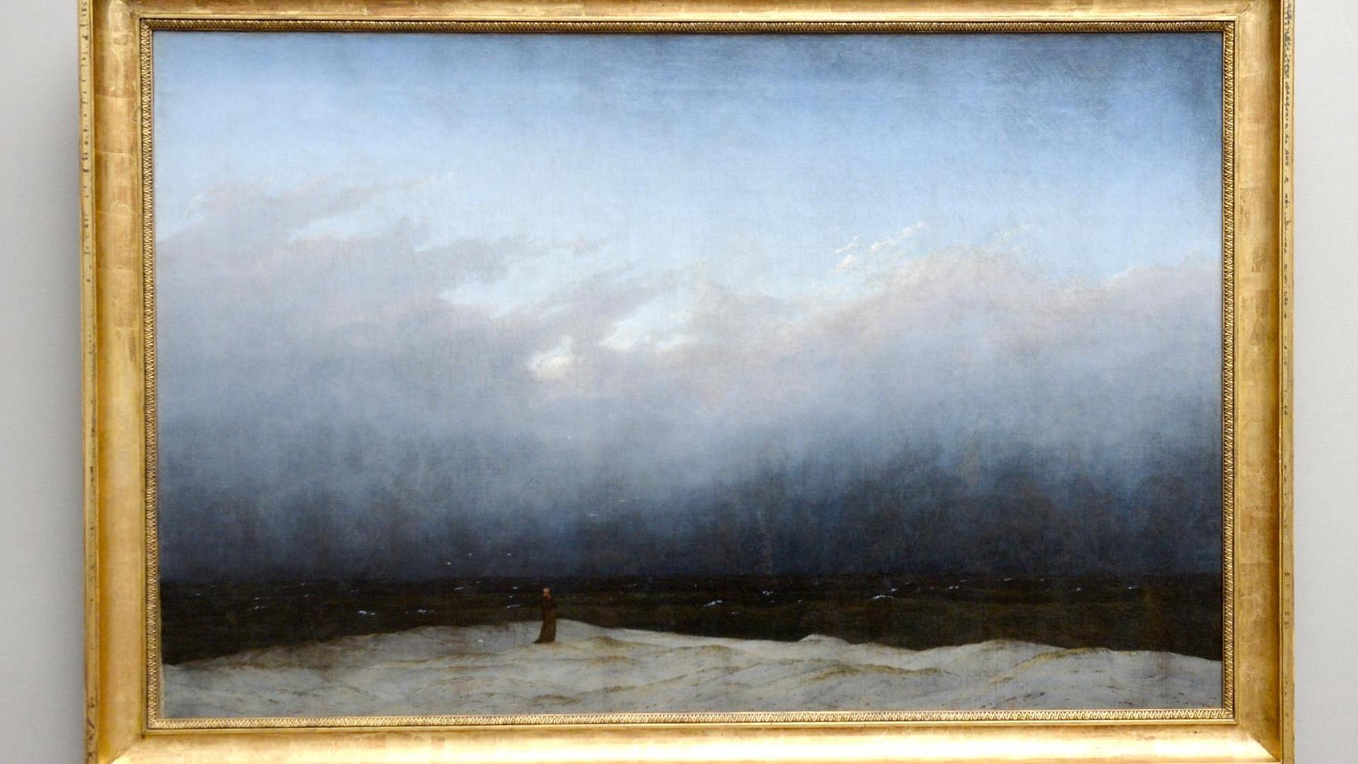 Das restaurierte Werk "Mönch am Meer" des Malers Caspar David Friedrichs wird am 21.01.2016 in der Alten Nationalgalerie in Berlin präsentiert.