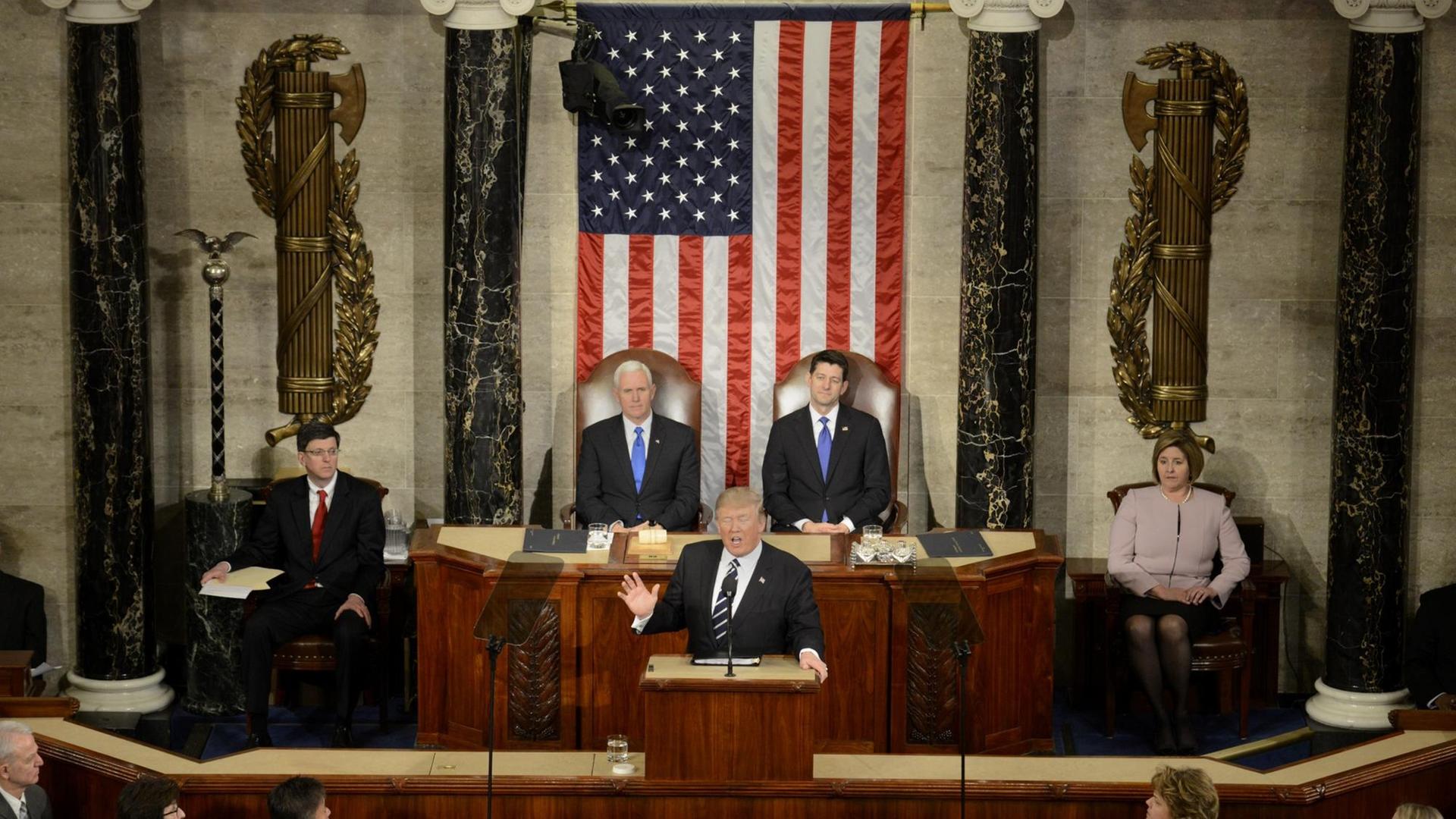 US-Präsident Donald Trump hält seine erste Rede vor beiden Kammern des Kongress am 28.02.2017.