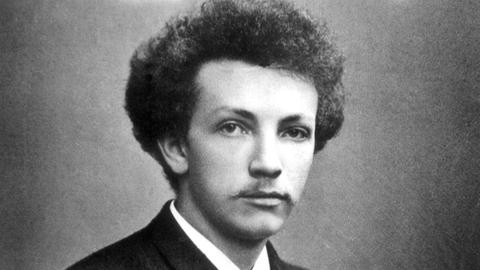 Der Komponist (u.a. "Der Rosenkavalier") und Dirigent Richard Strauss im Jahr 1888 als Student. Er wurde am 11. Juni 1864 in München geboren und ist am 8. September 1949 in Garmisch-Partenkirchen gestorben. +++(c) dpa - Report+++