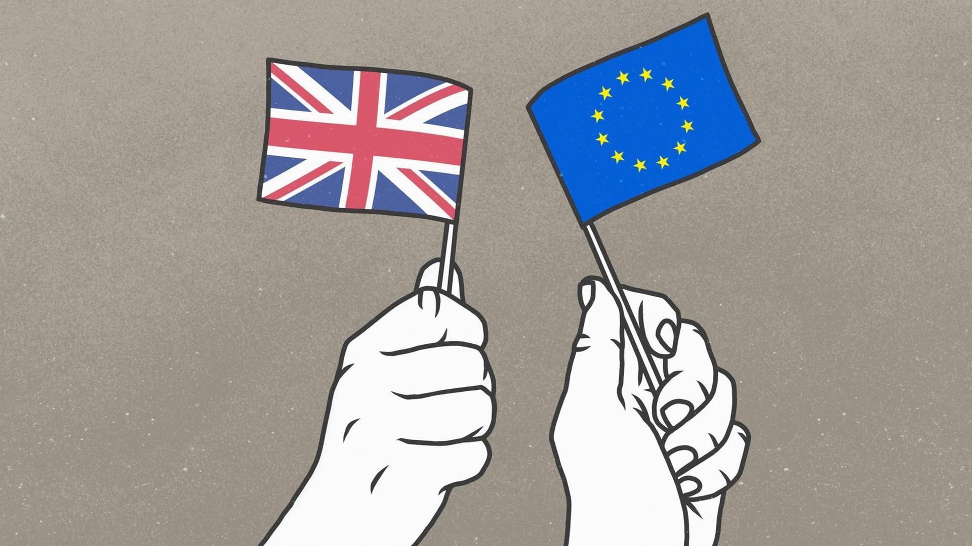 Zwei Hände mit den Fahnen von Großbritannien und der Europäischen Union.