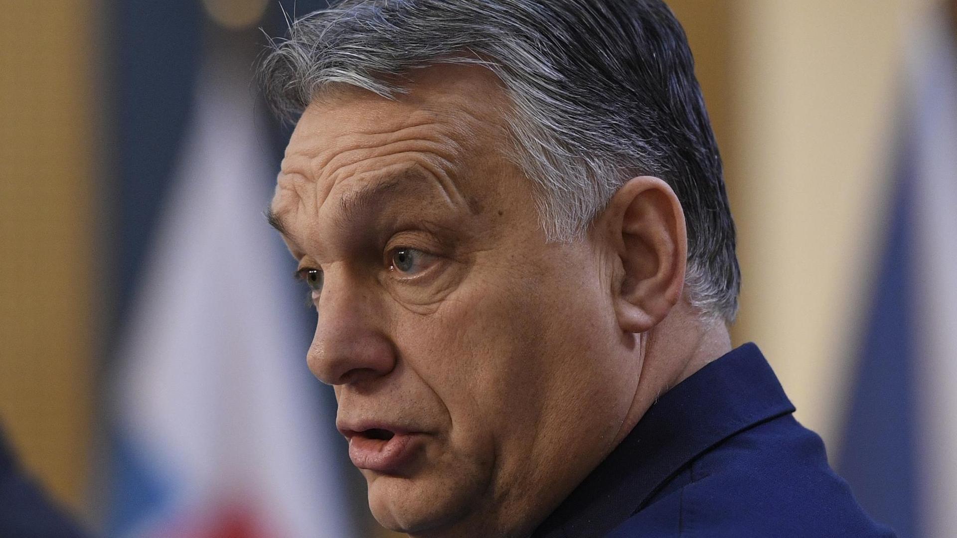 Viktor Orbán spricht bei einer Pressekonferenz Viktor Orbán spricht bei einer Pressekonferenz