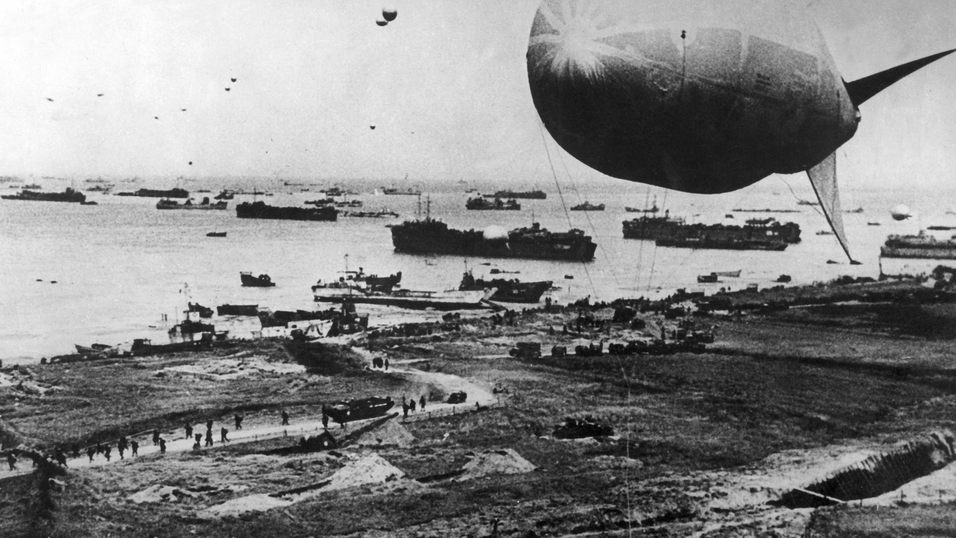 Undatiertes Archivbild von 1944: Invasion an der Normandieküste. Undatiertes Archivbild von 1944: Invasion an der Normandieküste.
