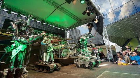Die Roboter-Punkband "Compressorhead" im September bei einem Liveauftritt in Berlin