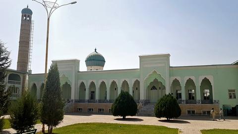 Moschee außerhalb von Dushanbe, die inzwischen nur noch spärlich besucht wird