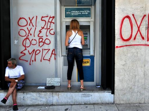 Am Tage nach dem "Ochi", dem Nein im griechischen Referendum: Ein Geldautomat in Thessaloniki