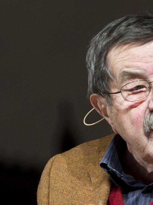 Der Schriftsteller Günter Grass während einer Lesung