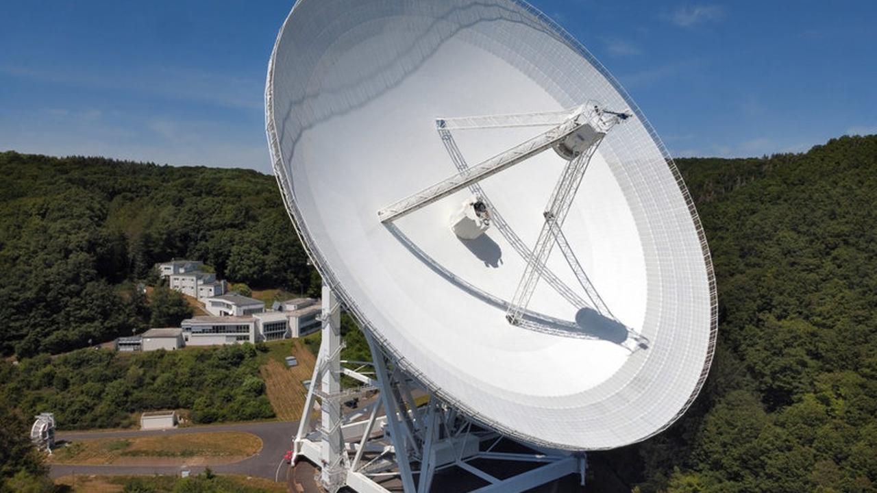 Das Radioteleskop Effelsberg Das Radioteleskop Effelsberg