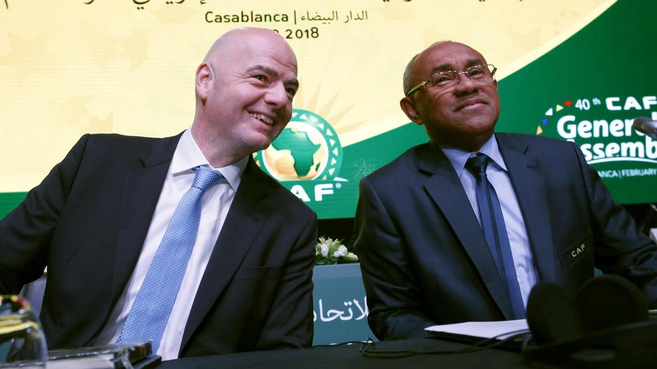 FIFA-Präsident Gianni Infantino und Ahmad Ahmad, Chef des Afrika-Verbandes CAF bei einem Treffen im Februar 2018
FIFA-Präsident Gianni Infantino und Ahmad Ahmad, Chef des Afrika-Verbandes CAF bei einem Treffen im Februar 2018