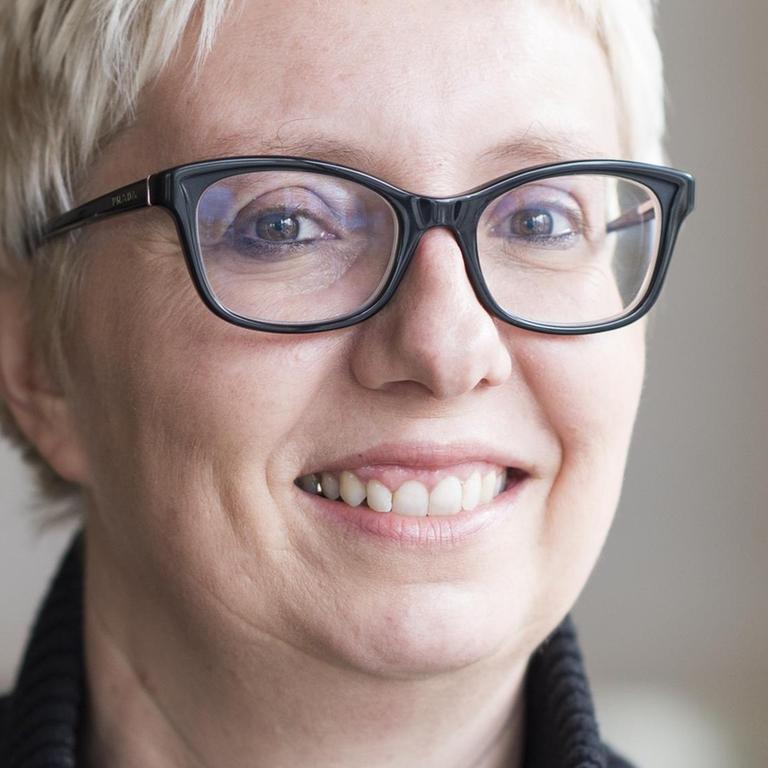 Porträt der Autorin Antje Schrupp.
